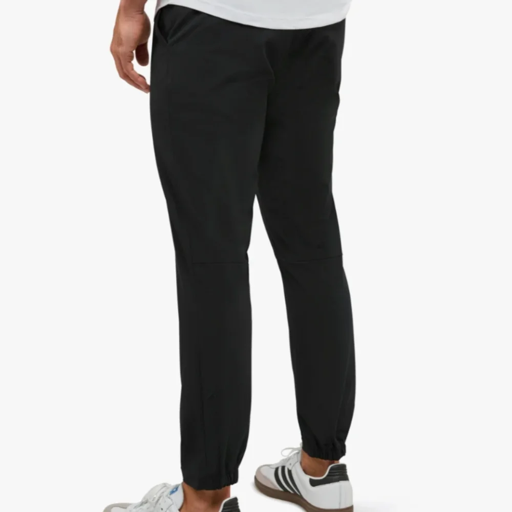 Cuts AO Jogger Pant